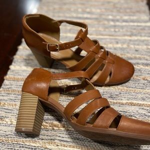 Clarks Artisan heels